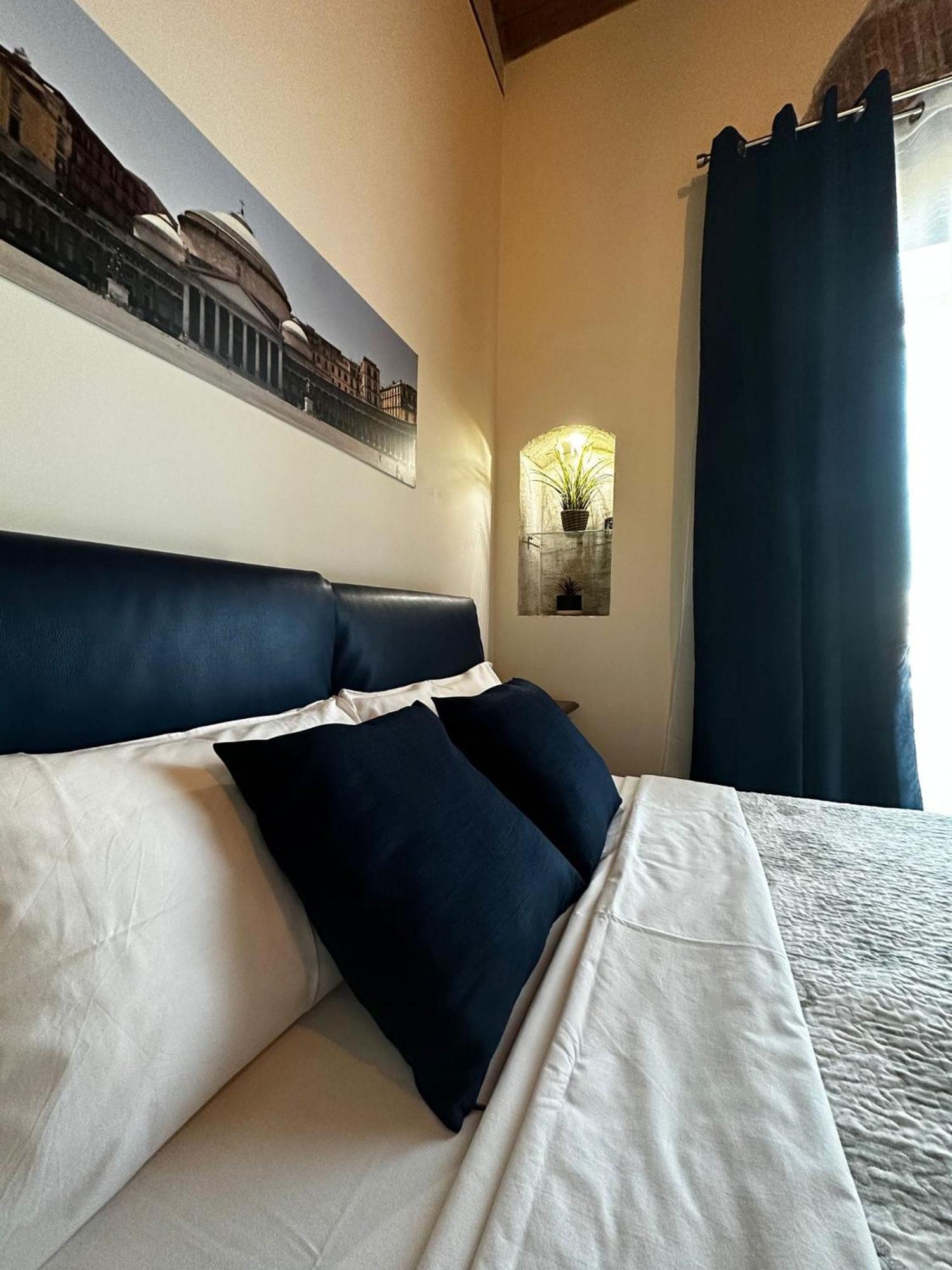 Apartment Mansarda Valu Naples